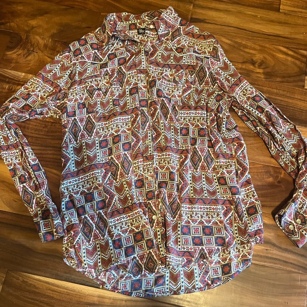 Womens Reteo Wrangler SnapBack button down blouse top size large EUC (1090)